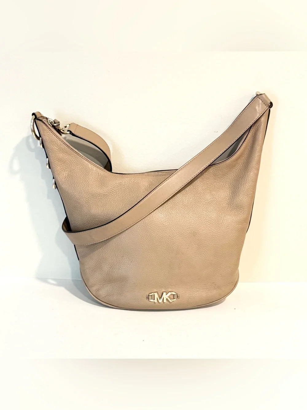 Michael Kors Izzy Large Leather Shoulder Bag mocha Bisque Crossbody Purse